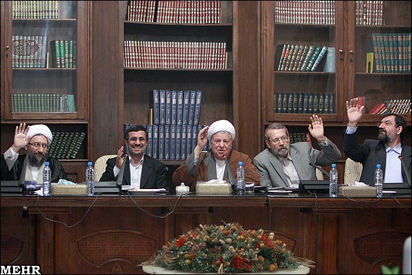 مصوبه ای که موجب وحدت هاشمی و احمدی نژاد و لاریجانی ها شد