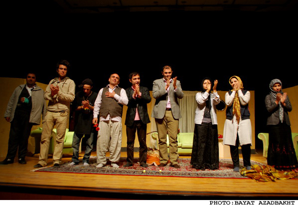 گزارش تصویری/ برگزاری تئاتر کمدی خوابهای طلایی در کوهدشت