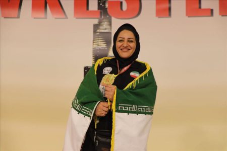 مدال تاریخی ملی پوش لرستانی مچ اندازی بانوان در امارات/ رویا مهبودی قهرمان آسیا شد